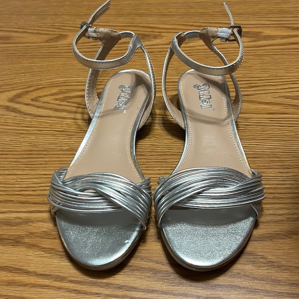 Brash knit sandal